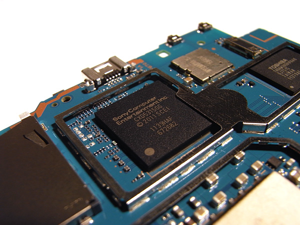 Sony CXD5315GG (Микропроцессор ARM Toshiba T9ML) изPlaystation Vita